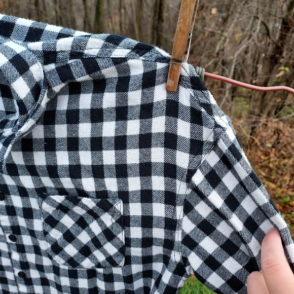 Art Class Girls Black and White Buffalo Plaid. - Picture 7 of 8